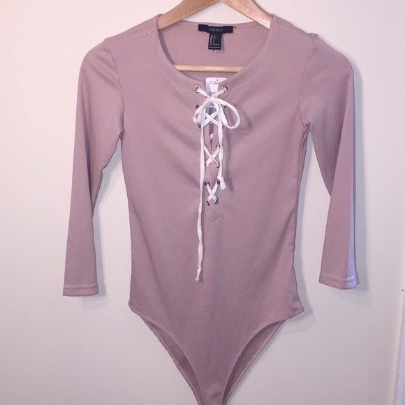 Forever 21 Tops - FOREVER 21: KNIT BODYSUIT IN BLUSH/CREAM